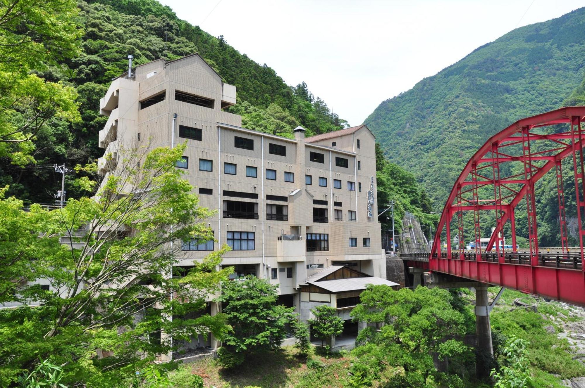 ホテル 大歩危峡まんなか 三好市 エクステリア 写真