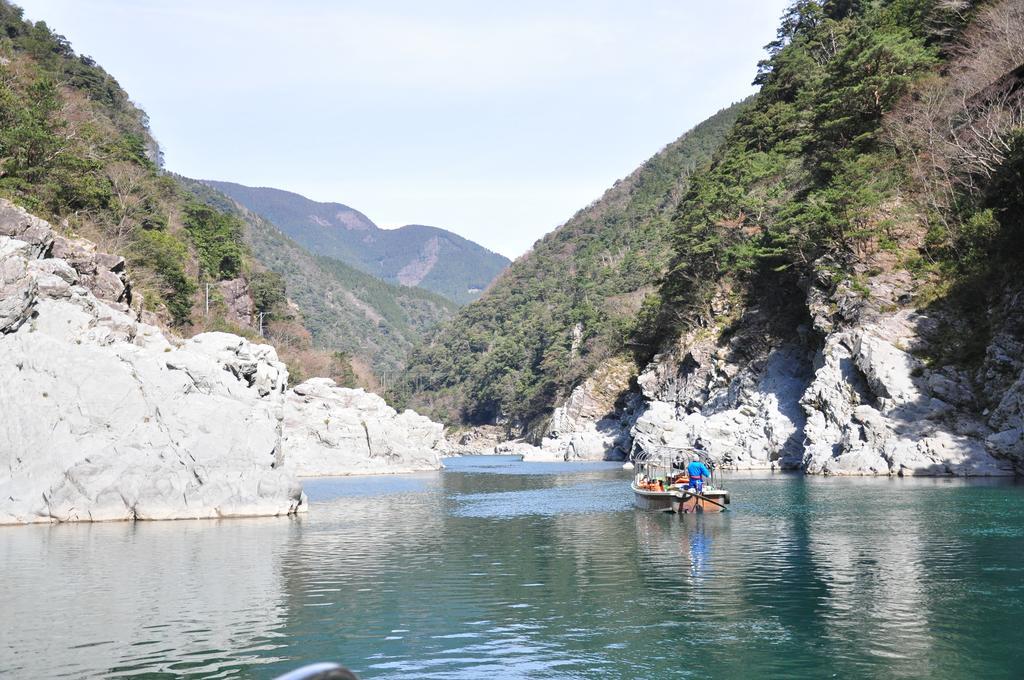ホテル 大歩危峡まんなか 三好市 エクステリア 写真