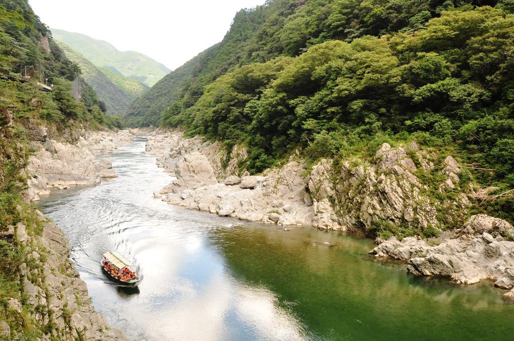 ホテル 大歩危峡まんなか 三好市 エクステリア 写真