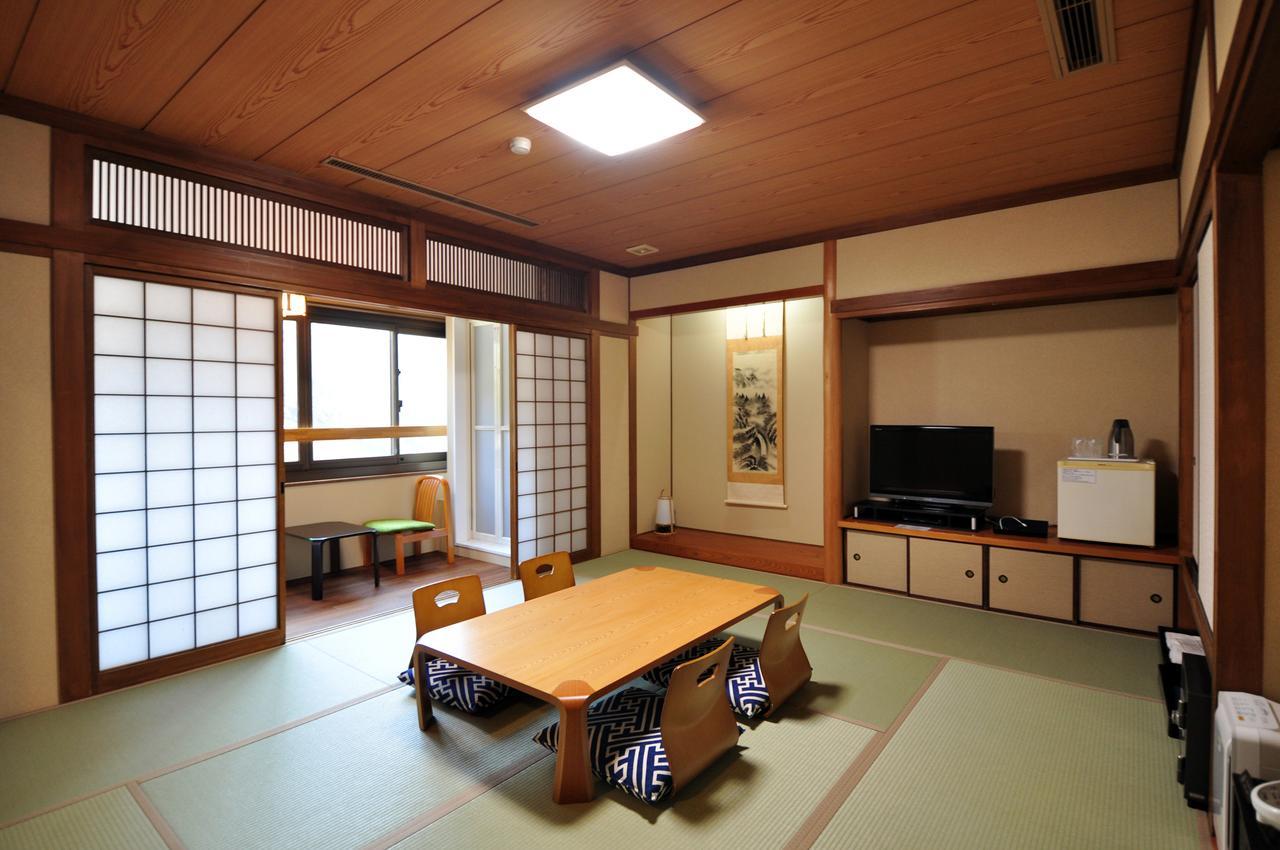 ホテル 大歩危峡まんなか 三好市 エクステリア 写真
