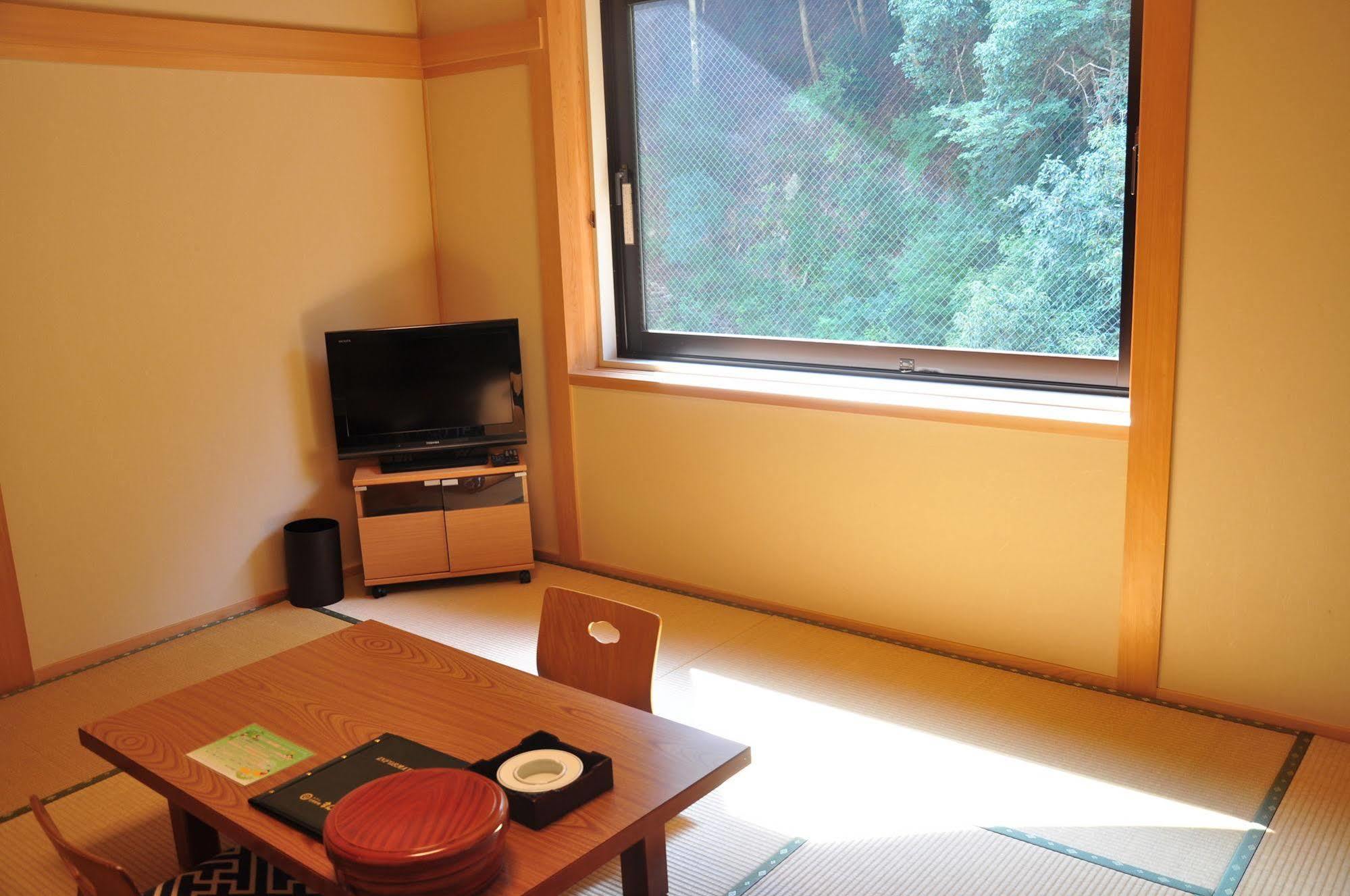 ホテル 大歩危峡まんなか 三好市 エクステリア 写真